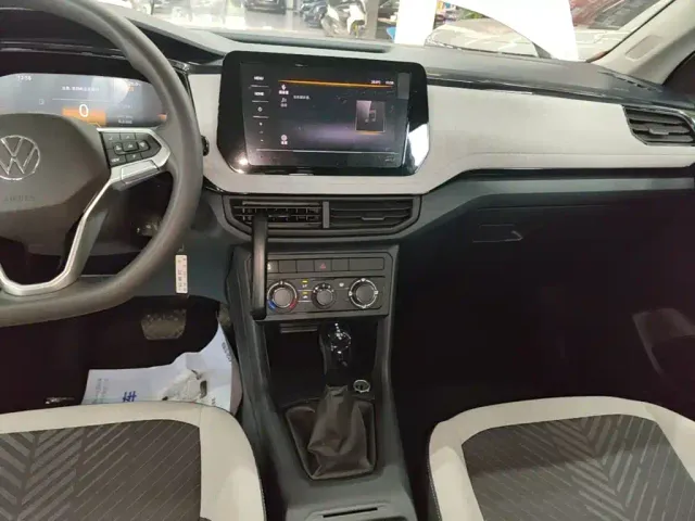 Volkswagen Tharu — Фото автомобиля 12