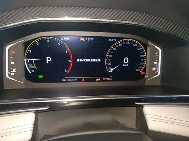 Volkswagen Tiguan L — Фото автомобиля 11