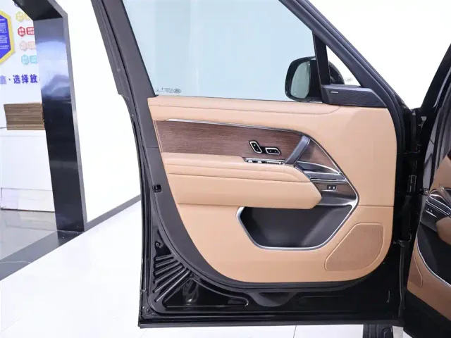 Land Rover Range Rover — Фото автомобиля 18