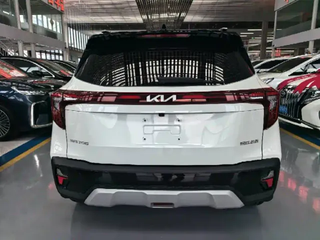 Kia Seltos — Фото автомобиля 3