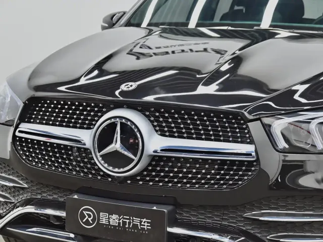Mercedes-Benz GLE-Class — Фото автомобиля 29