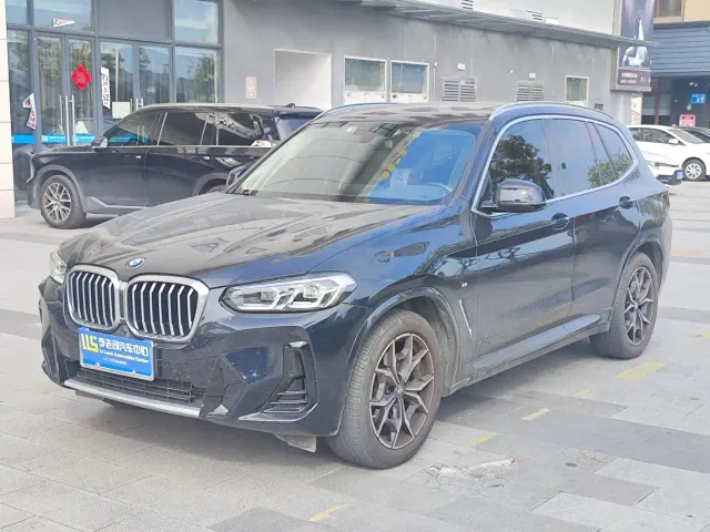 Фотография автомобиля — BMW X3