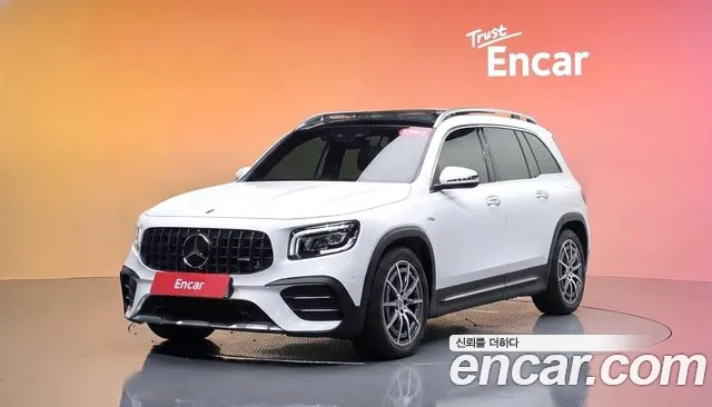 Фотография автомобиля — Mercedes-Benz GLB-Class