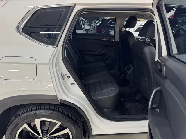 Volkswagen Tharu — Фото автомобиля 12