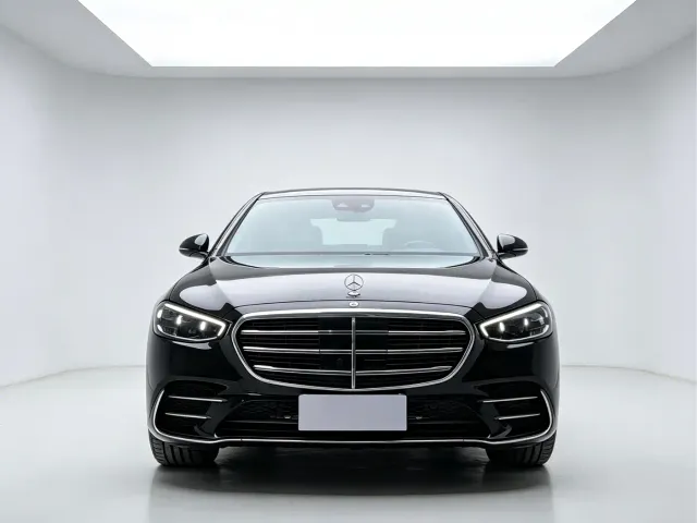 Mercedes-Benz S-Class — Фото автомобиля 2