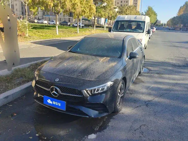 Фотография автомобиля — Mercedes-Benz A-Class