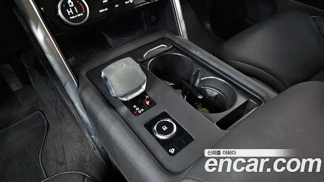 Land Rover Discovery — Фото автомобиля 9