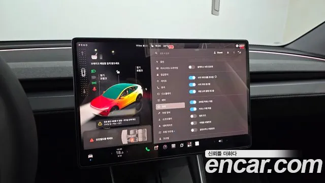 Tesla Model Y — Фото автомобиля 17