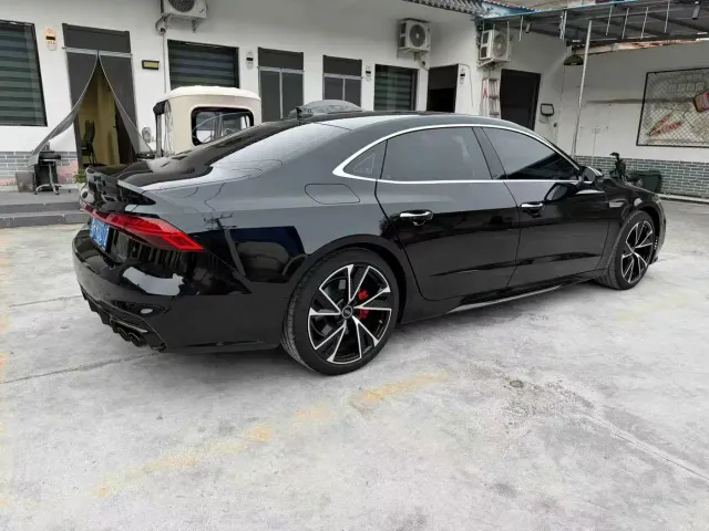 Audi A7L — Фото автомобиля 5