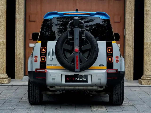 Land Rover Land Rover Defender 2024 90 3.0T P400 HSE — Фото автомобиля 6