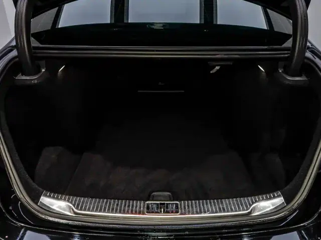 Mercedes-Benz S-Class — Фото автомобиля 6