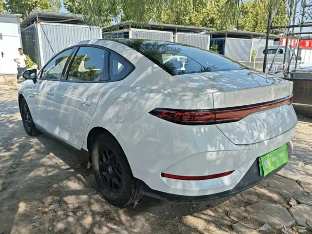 BYD Qin PLUS — Фото автомобиля 4