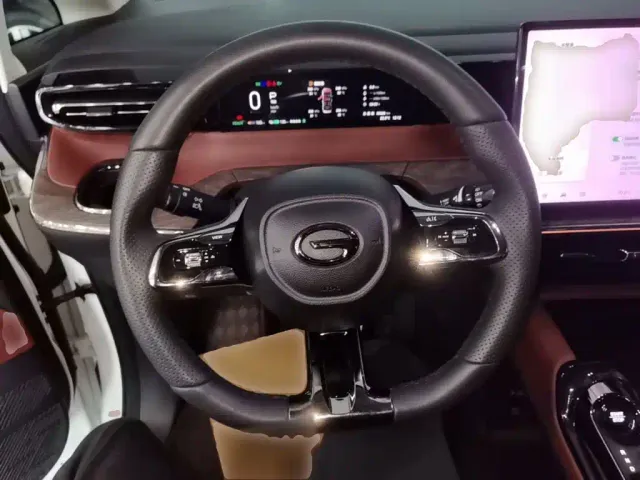 GAC Trumpchi E8 — Фото автомобиля 10
