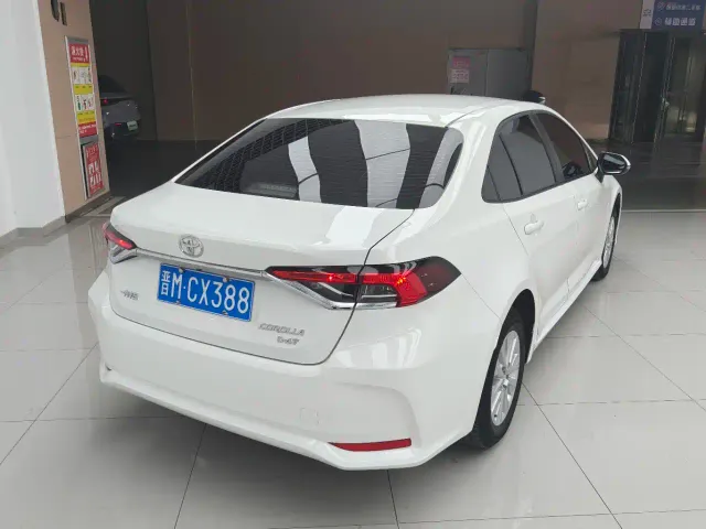 Toyota Corolla — Фото автомобиля 6