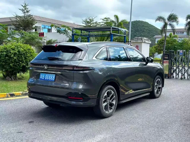 Changan CS75 Plus — Фото автомобиля 7
