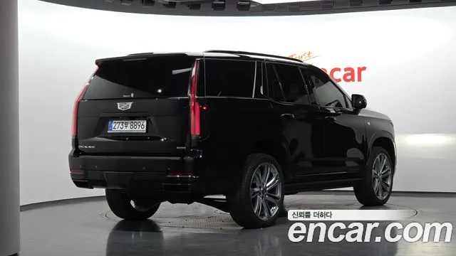Cadillac Escalade — Фото автомобиля 2