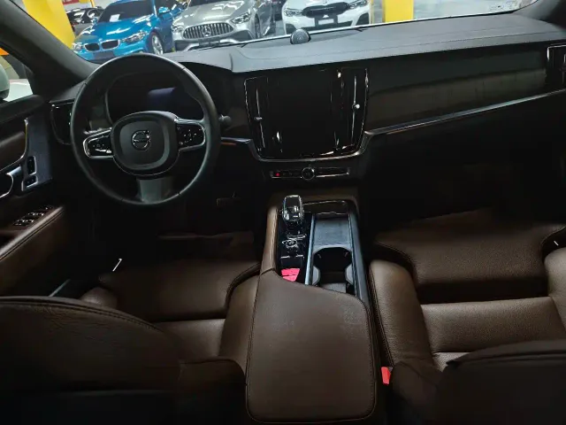 Volvo S90 — Фото автомобиля 7