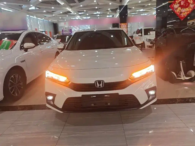 Honda Civic — Фото автомобиля 2