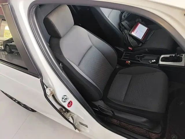 Honda Fit — Фото автомобиля 24