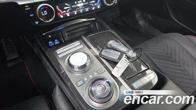 Genesis G80 RG3 — Фото автомобиля 12