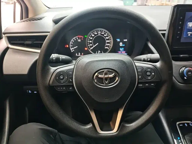 Toyota Corolla — Фото автомобиля 10