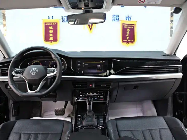 Volkswagen Passat — Фото автомобиля 10