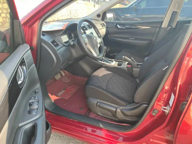 Nissan Tiida — Фото автомобиля 12