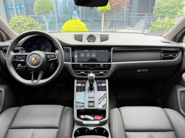 Porsche Macan — Фото автомобиля 8