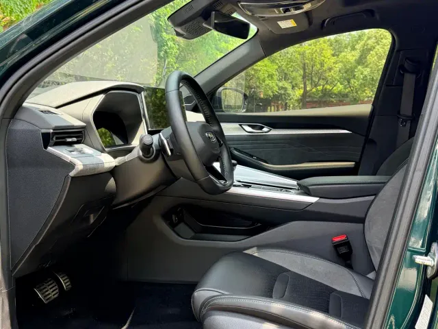 Geely Xingrui — Фото автомобиля 8