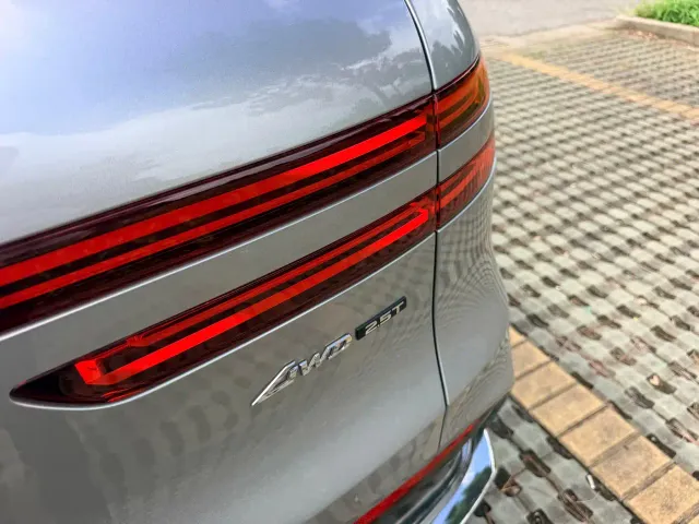 Genesis GV70 — Фото автомобиля 6