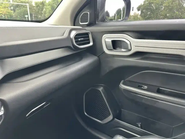 Geely ICON — Фото автомобиля 16