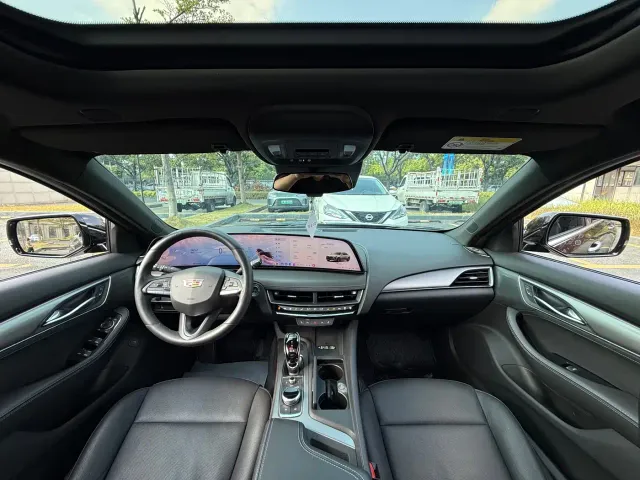 Cadillac CT5 — Фото автомобиля 13