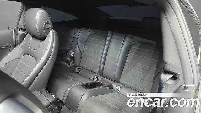 Mercedes-Benz C-Class — Фото автомобиля 12