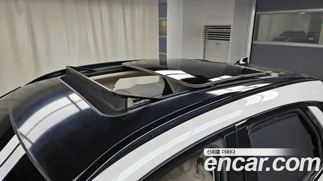 Genesis GV70 2.5T Бензин AWD — Фото автомобиля 24