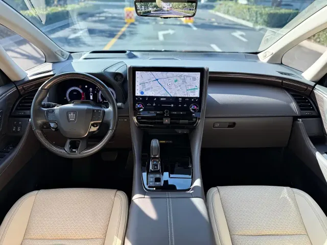 Toyota Vellfire — Фото автомобиля 15