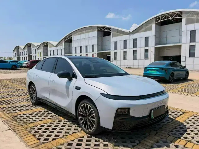 Leapmotor B01 — Фото автомобиля 3