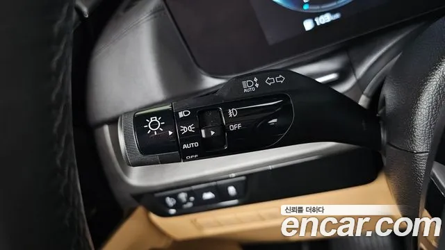Kia Carnival Generation 4 — Фото автомобиля 28