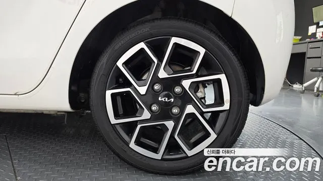 Kia RAY Новый Kia Ray Signature — Фото автомобиля 21