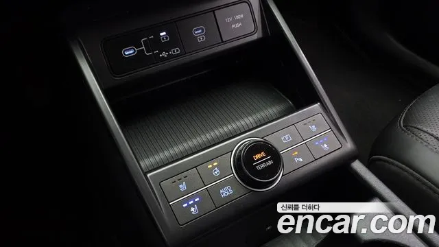 Hyundai Kona Kona (SX2) Бензин 1.6 Turbo 4WD — Фото автомобиля 16