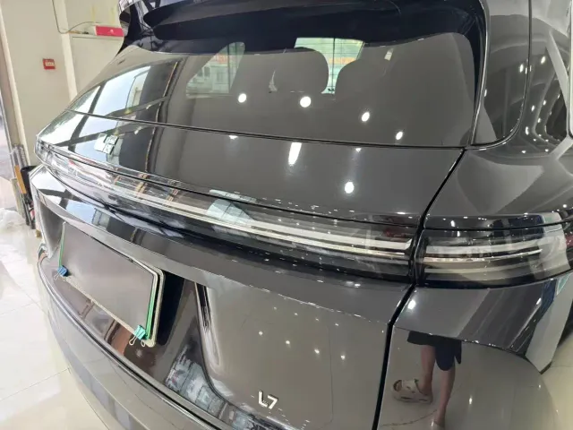 Li Auto L7 — Фото автомобиля 16