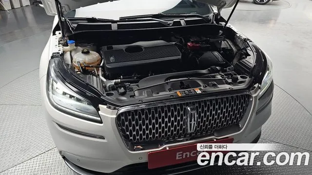 Lincoln Corsair Corsair 2.0 Reserve AWD — Фото автомобиля 6