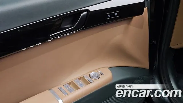 Hyundai Grandeur GN7 — Фото автомобиля 16