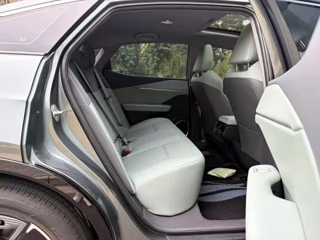 Toyota bZ3 — Фото автомобиля 10