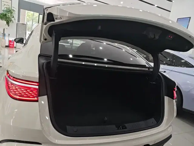 BYD Seal 07 DM-i — Фото автомобиля 14