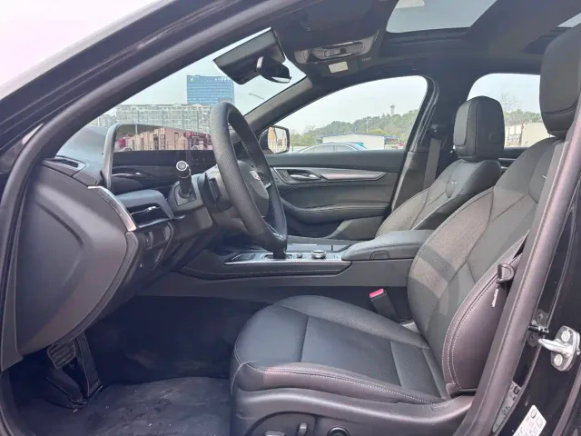 Cadillac CT5 — Фото автомобиля 8