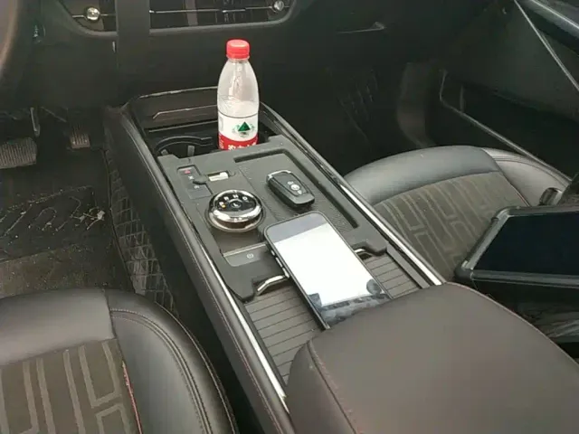 Ford Mondeo — Фото автомобиля 13