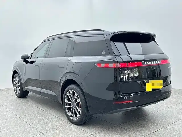 Lynk & Co 900 — Фото автомобиля 4