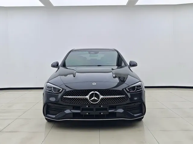 Mercedes-Benz C-Class — Фото автомобиля 2