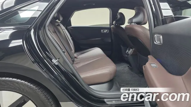 Hyundai Ioniq6 — Фото автомобиля 11