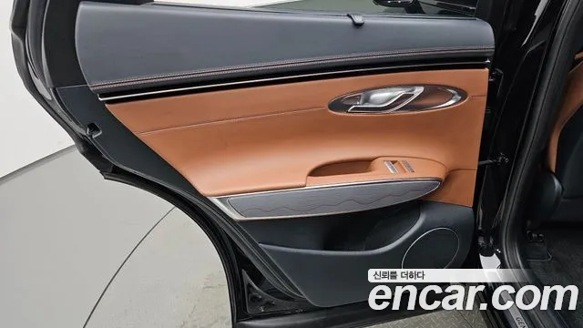 Genesis GV70 2.5T Бензин AWD — Фото автомобиля 20